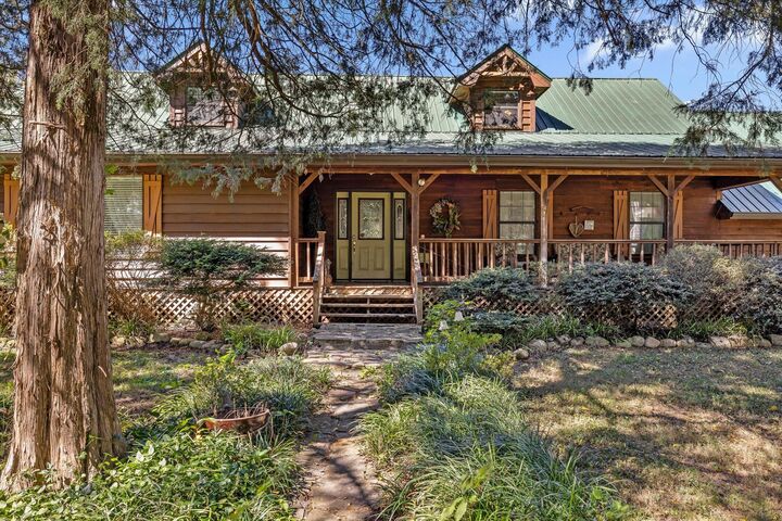 Property Photo: 18961 US 127 TN 37327