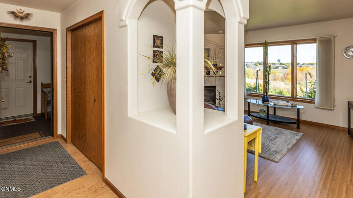 Property Photo:  2911 Arizona Drive 1  ND 58503 