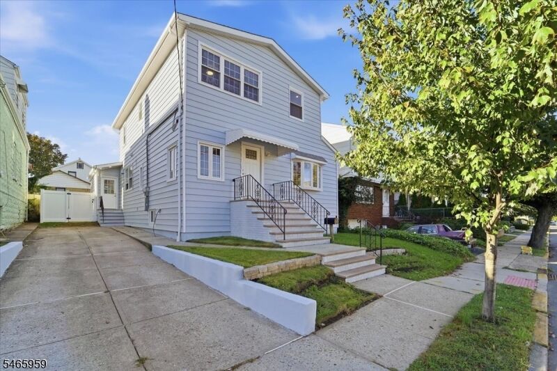 Property Photo:  95 Rutherford Pl  NJ 07031 