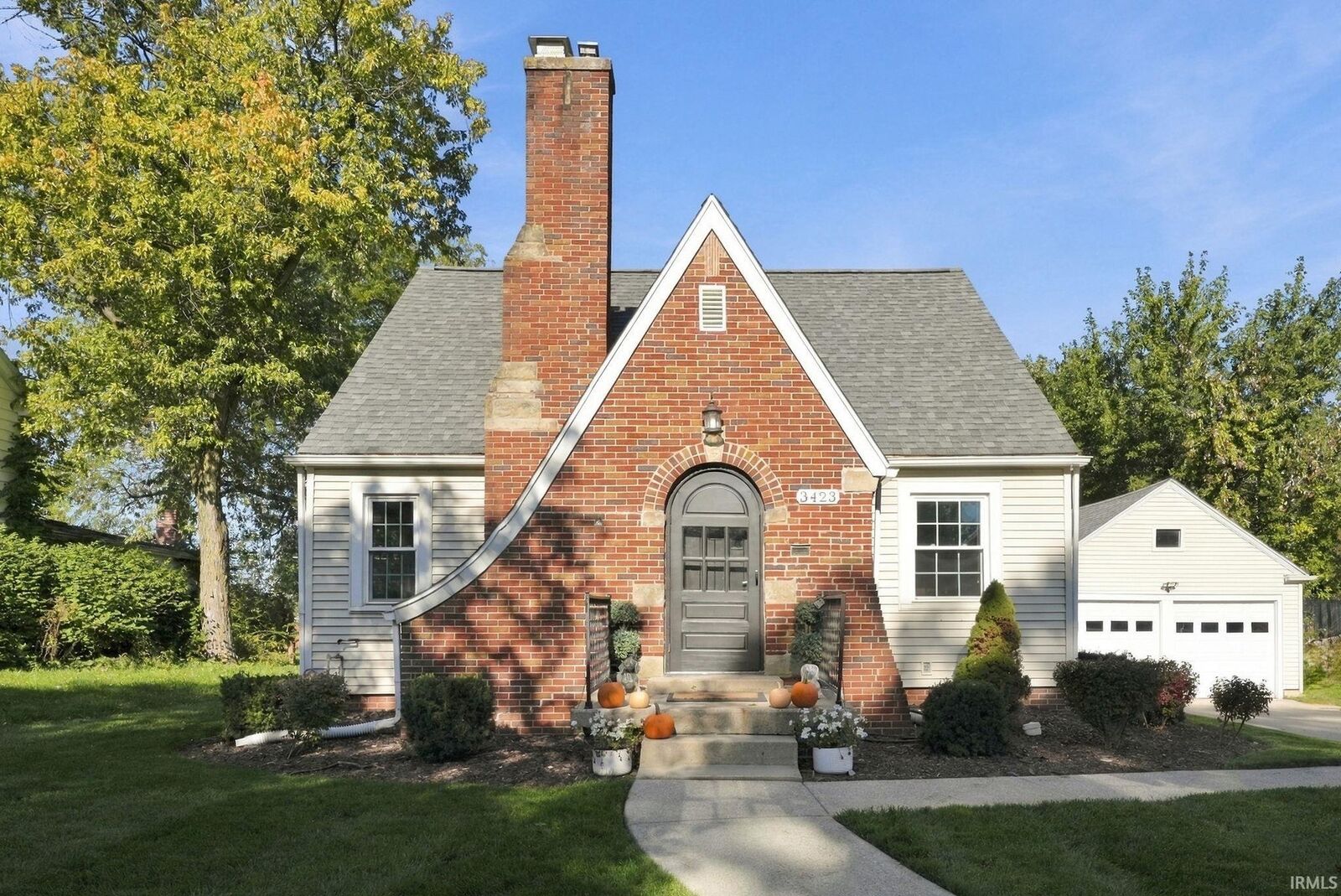 Property Photo: 3423 Kirkwood Drive IN 46805-1521