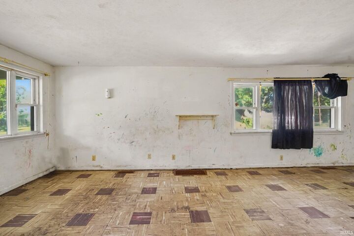 Property Photo:  540 Goshen Avenue  IN 46516-4540 
