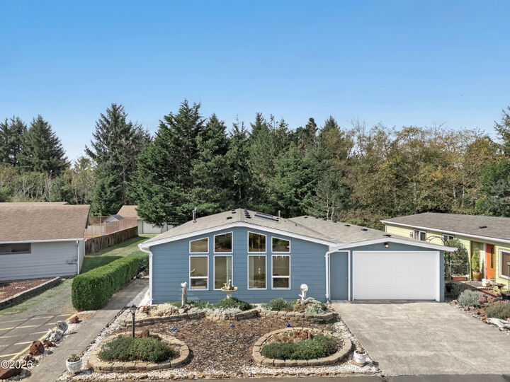 Property Photo:  3417 NE Avery Street  OR 97365 
