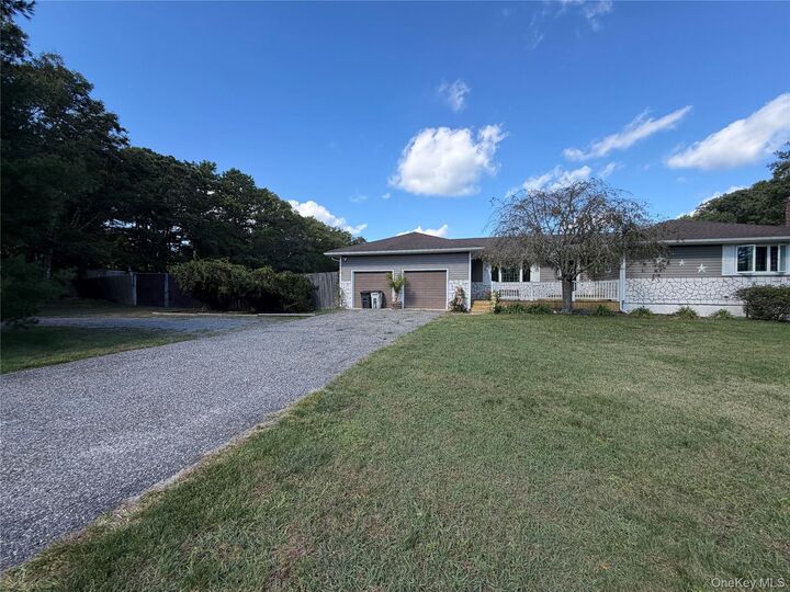 Property Photo:  245 N Sunrise Service Road  NY 11949 