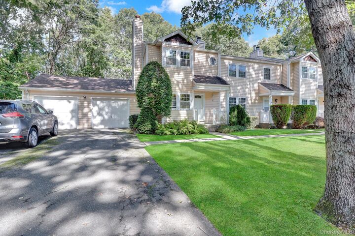 Property Photo:  32 Huntington  NY 11980 