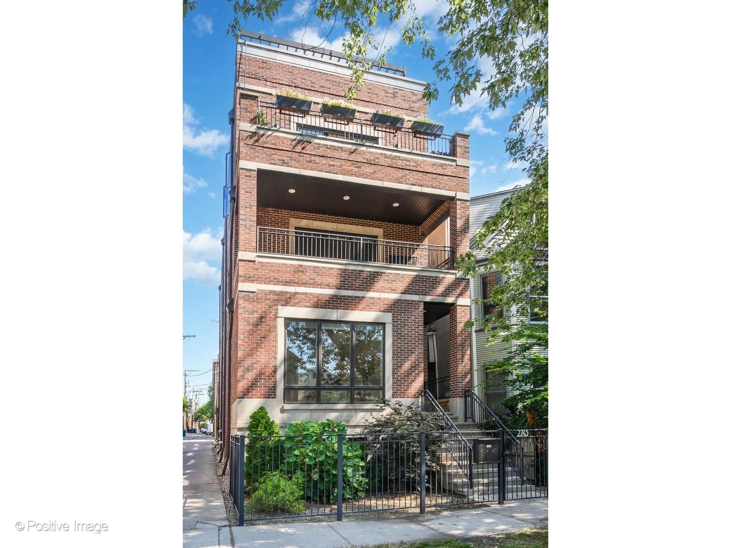 Property Photo:  2745 N Greenview Avenue 1  IL 60614 