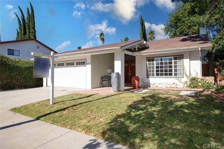 Property Photo:  18119 Calvert Street  CA 91335 