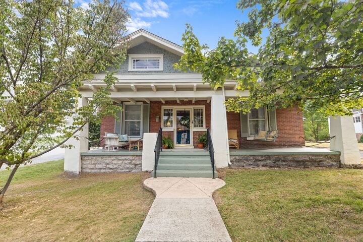 Property Photo:  616 N Jefferson St  TN 37160 