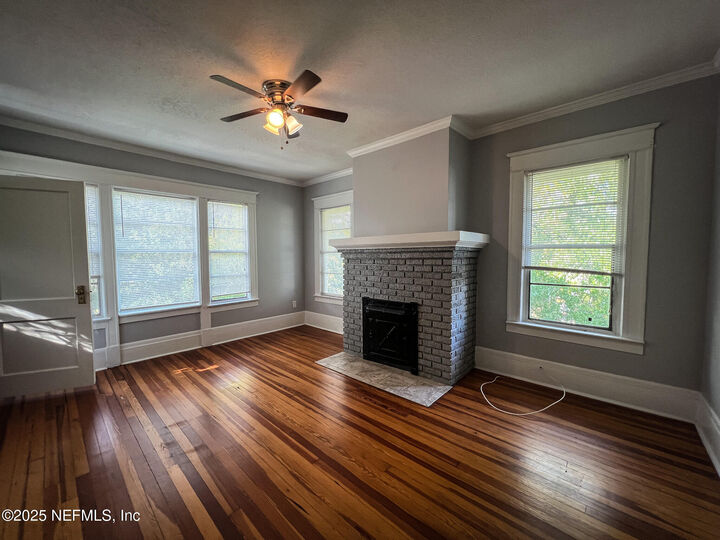 Property Photo:  2304 College Street  FL 32204 
