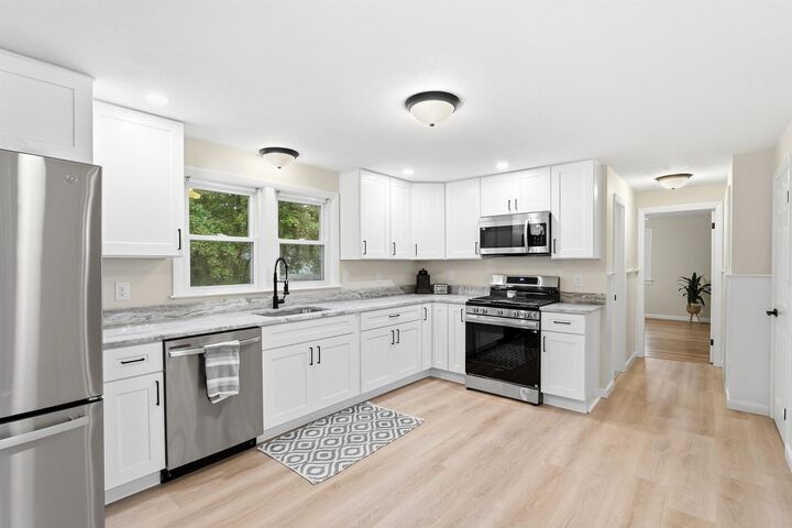 Property Photo: 3 Stevens Court NH 03833