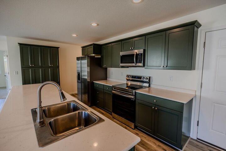 Property Photo:  6809 Hamilton Park NW 10  MN 56601 