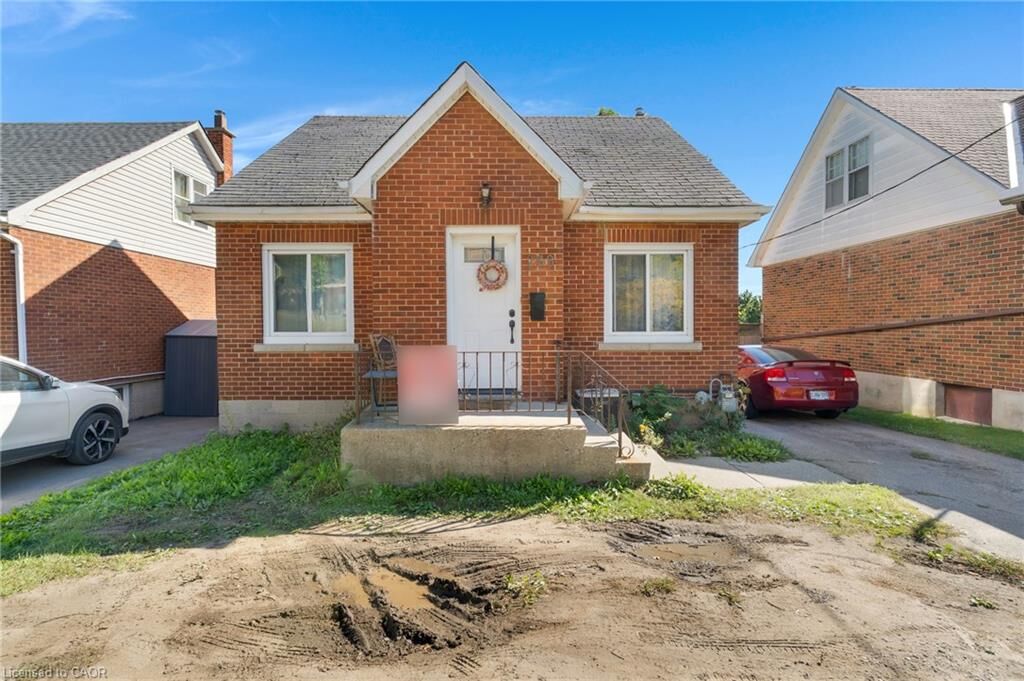 Property Photo:  259 West Street  ON N3R 3V4 