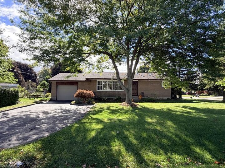 Property Photo:  181 Montclair Crescent  ON N0E 1Y0 
