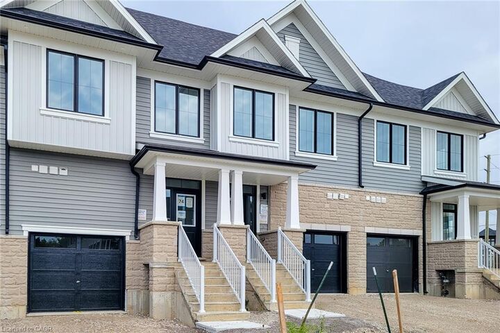 Property Photo:  4 Elite Crescent  ON N3W 0L1 