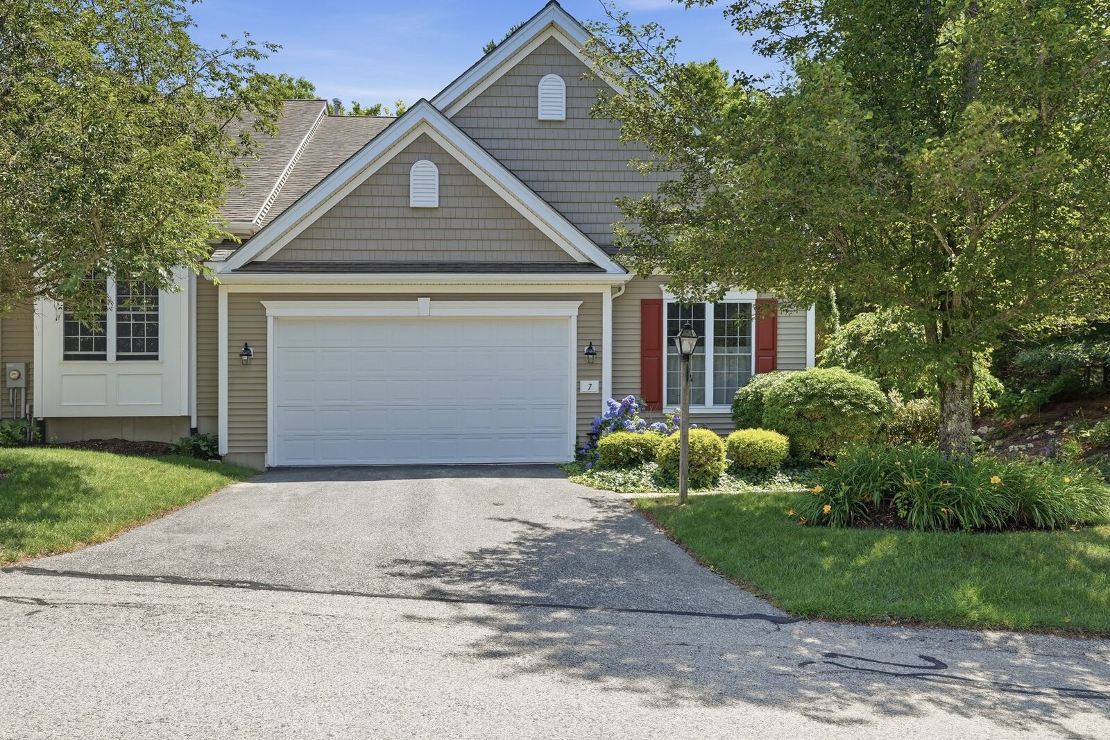 Property Photo:  7 Madison Reach  MA 02360 