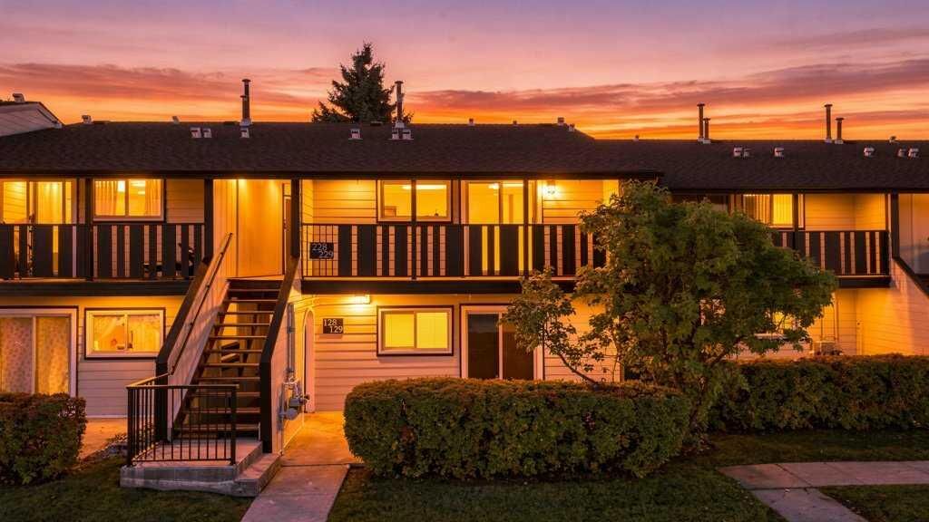 Property Photo:  54 Bell Street 228  AB T4R 1M8 