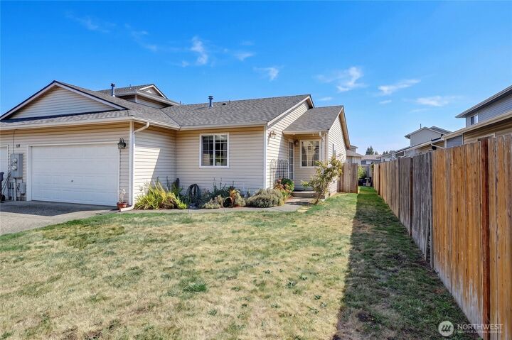 Property Photo:  4017  165th Place NE B  WA 98223 