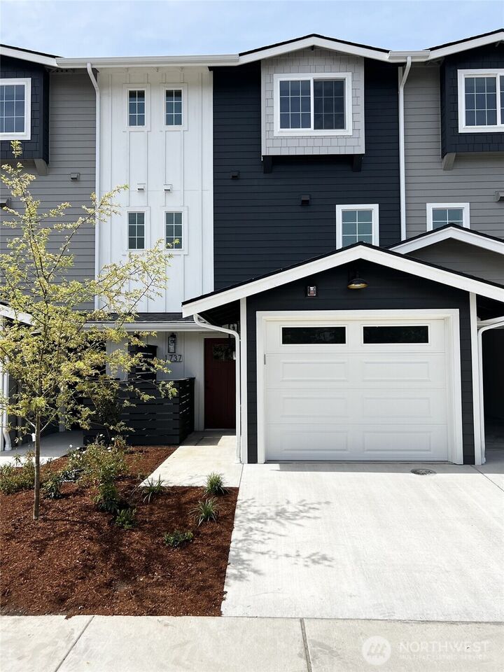 Property Photo: 1737 Sunup Loop WA 98226
