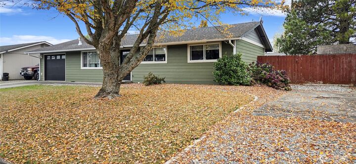 Property Photo: 915 S 20th Street WA 98274