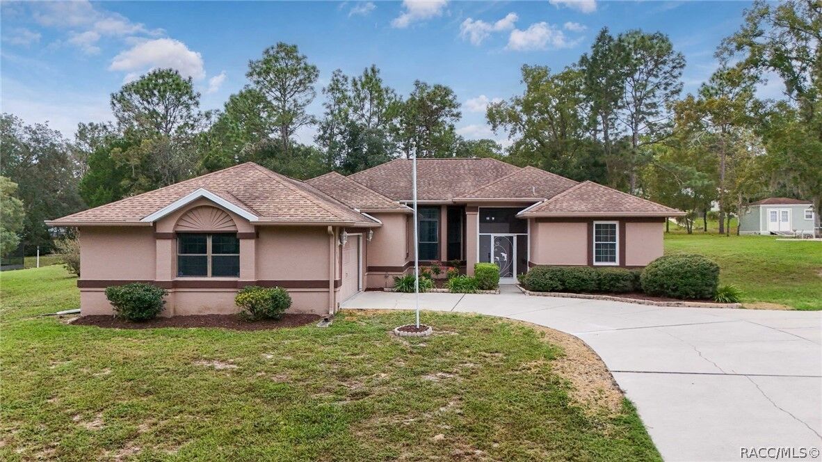 Property Photo:  2496 E Newhaven Street  FL 34453 