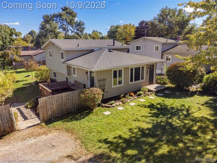 Property Photo: 8690 N Eston Road MI 48348