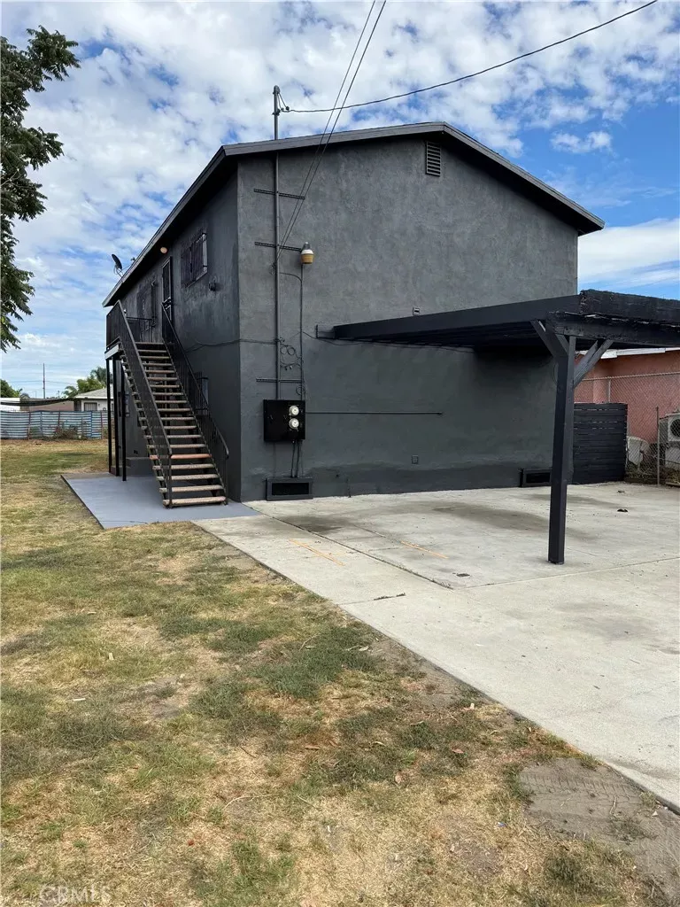 Property Photo:  10974 Willowbrook Avenue  CA 90059 