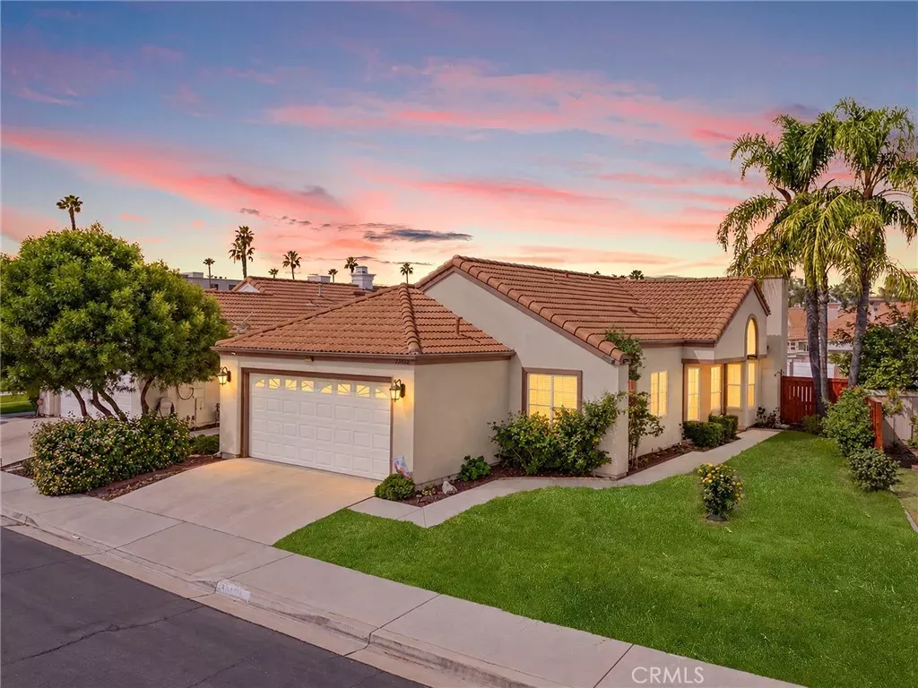 Property Photo:  28098 Lemonwood  CA 92584 