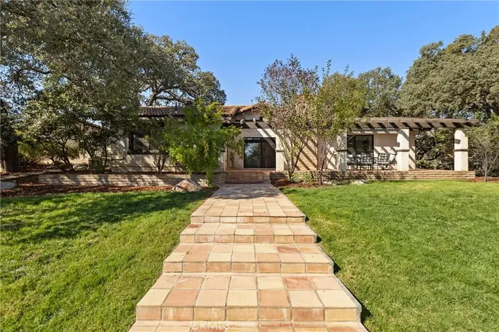 Property Photo:  6680 Linne  CA 93446 