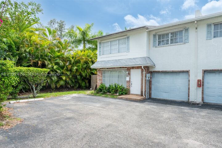 Property Photo:  3961 NW 9 Av 1  FL 33064 