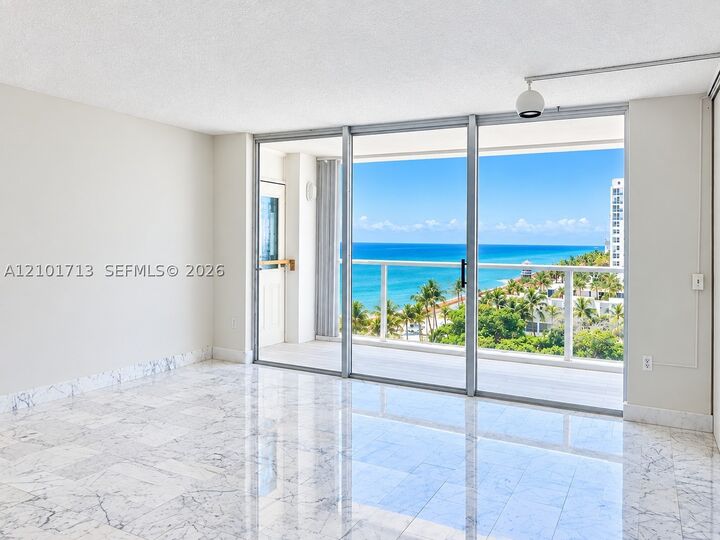 Property Photo: 2751 S Ocean Dr 806S FL 33019