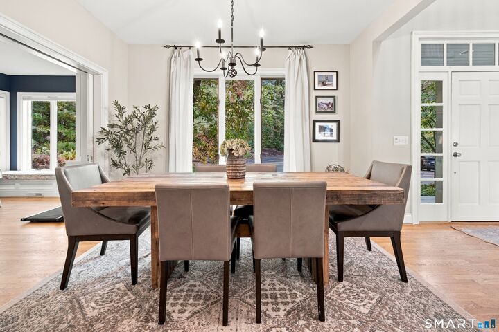 Property Photo:  100 Robin Drive  CT 06019 