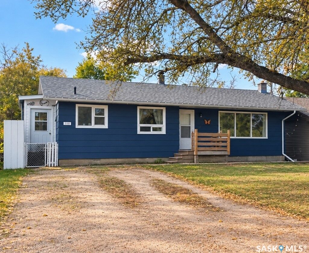 Property Photo:  313 Albert Street  SK S0E 0Y0 