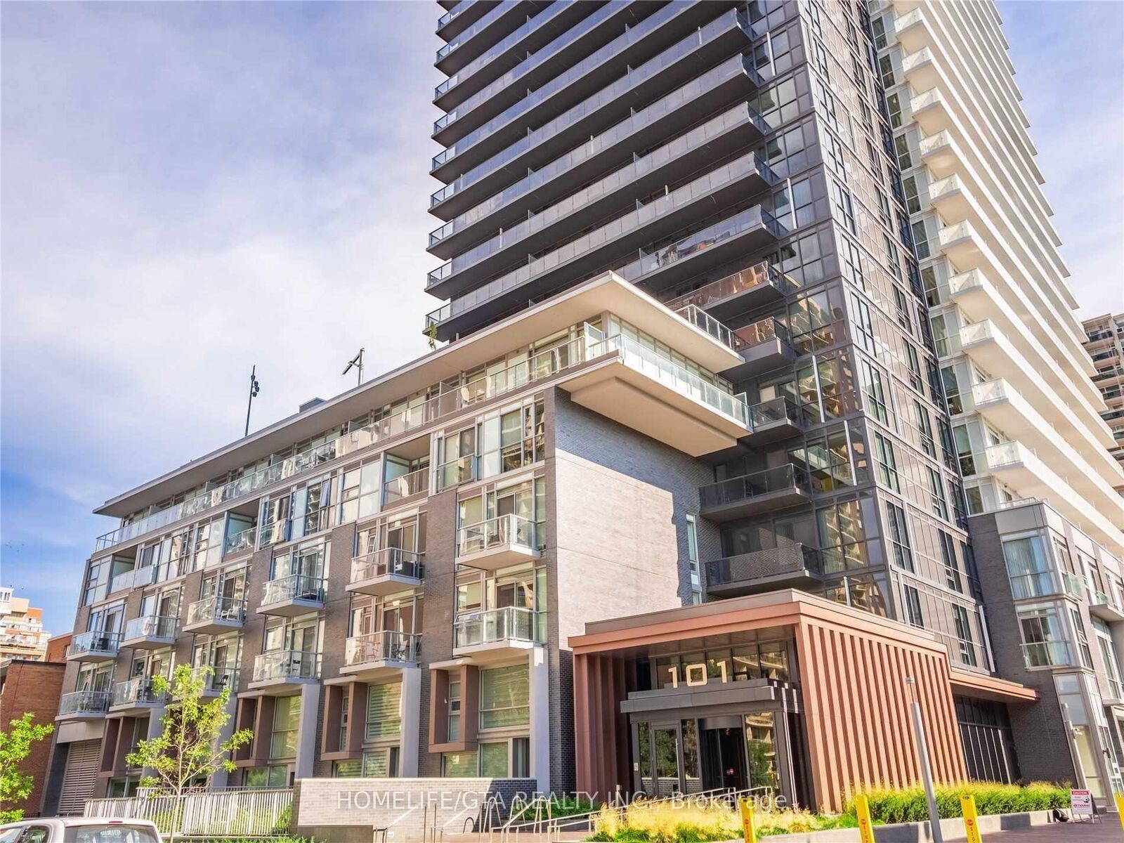 Property Photo:  101 Erskine Avenue 907  ON M4P 1Y5 