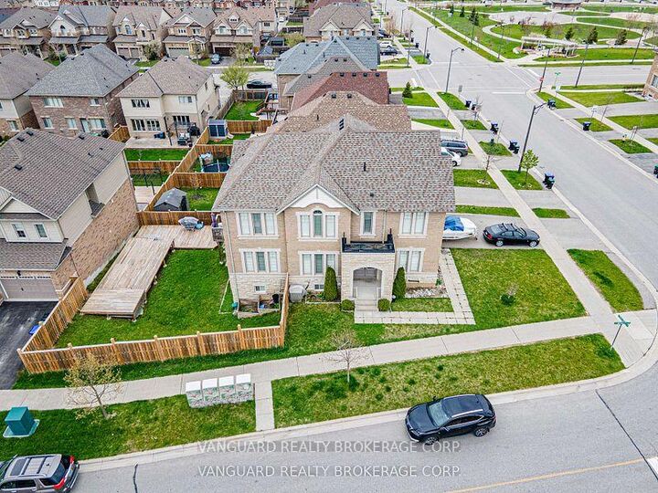 Property Photo:  75 Treetops Boulevard  ON L9R 0L8 