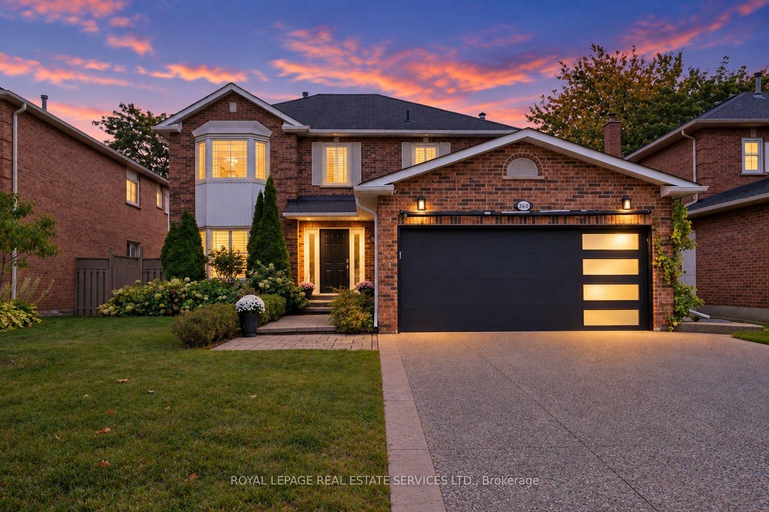 Property Photo:  360 River Oaks Boulevard W  ON L6H 5E7 