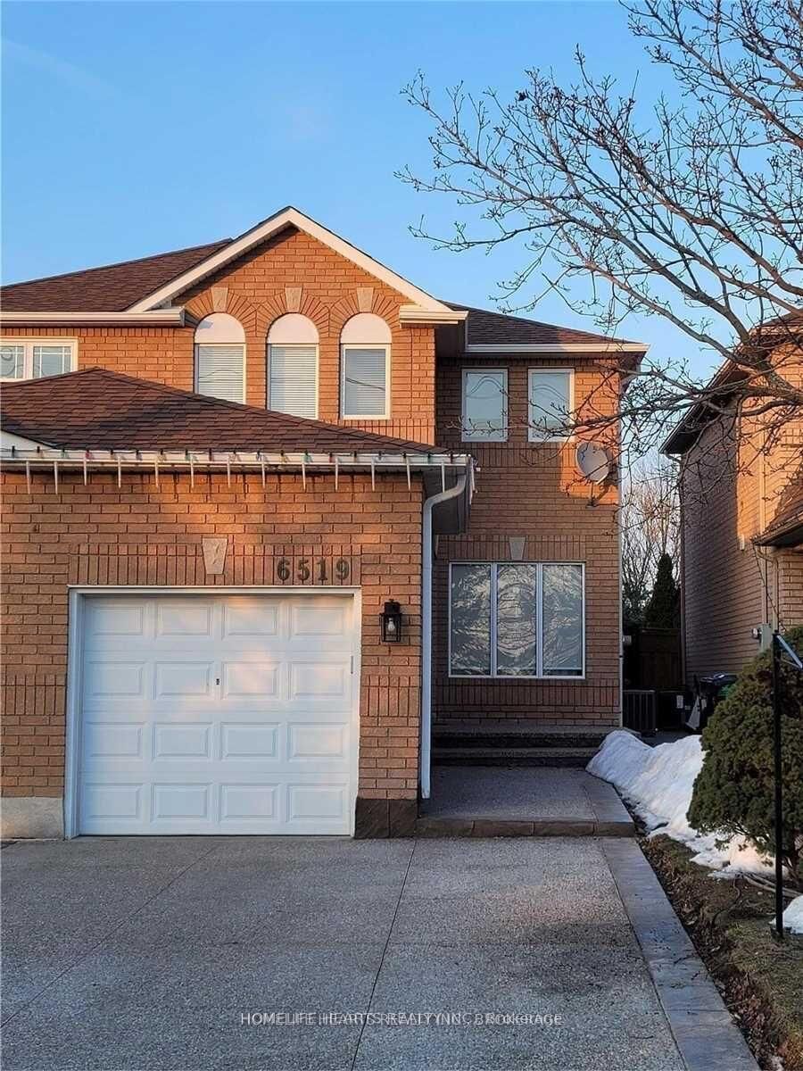 Property Photo:  6519 Sapling Trail  ON L5N 7J3 