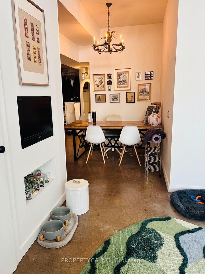Property Photo:  155 Dalhousie Street Ph61  ON M5B 2P7 
