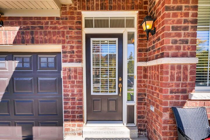 Property Photo:  43 Delphinium Way  ON L7A 0N3 