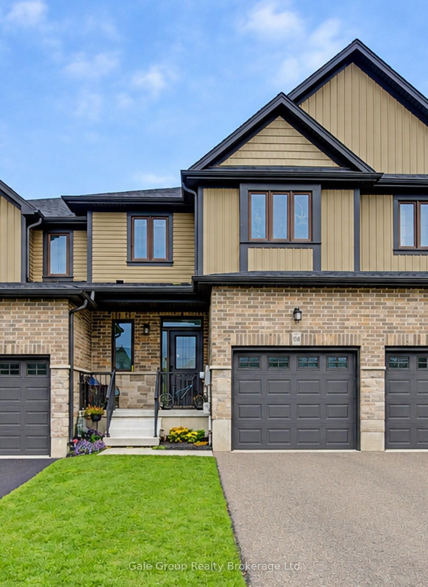 Property Photo:  164 Wedgewood Drive  ON N4T 0K1 