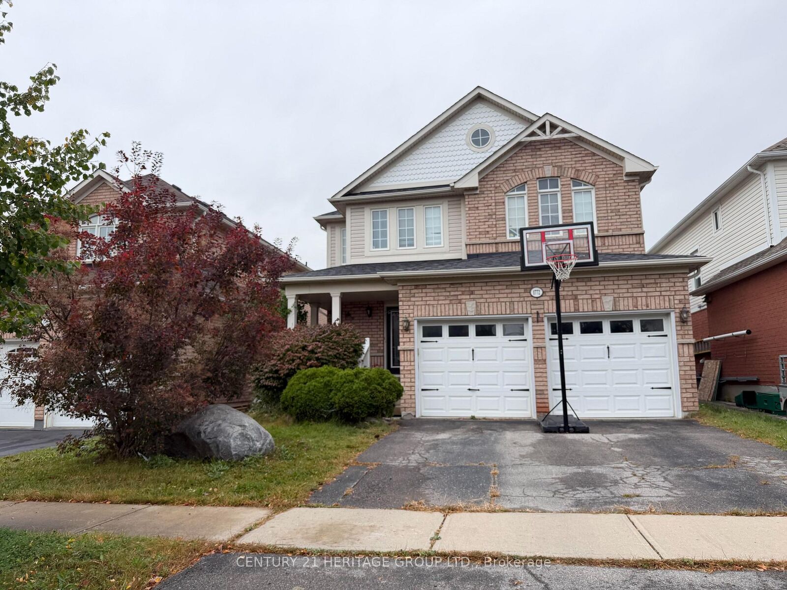 Property Photo:  1772 Birchview Drive  ON L1K 3B9 