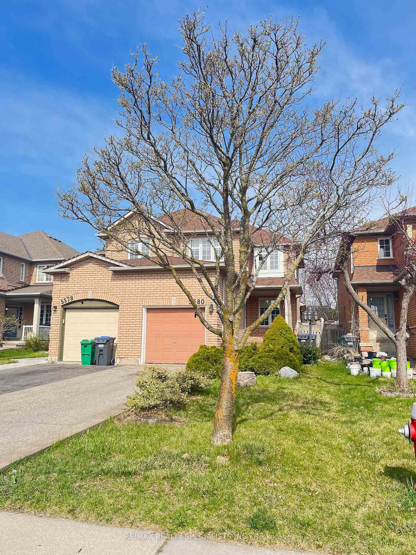 Property Photo:  5580 Creditrise Place  ON L5M 6E3 