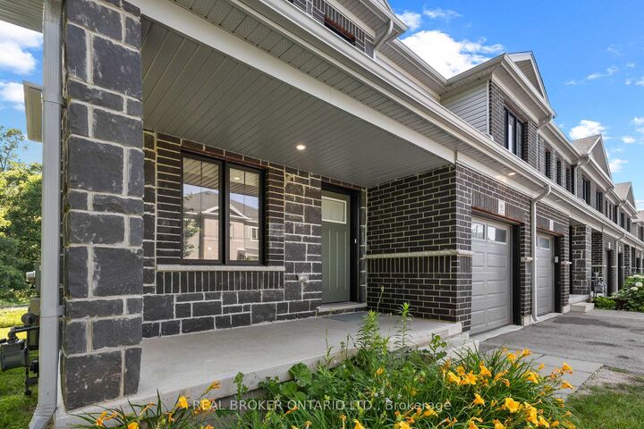 Property Photo:  91 Woodedge Circle  ON N2R 0P8 