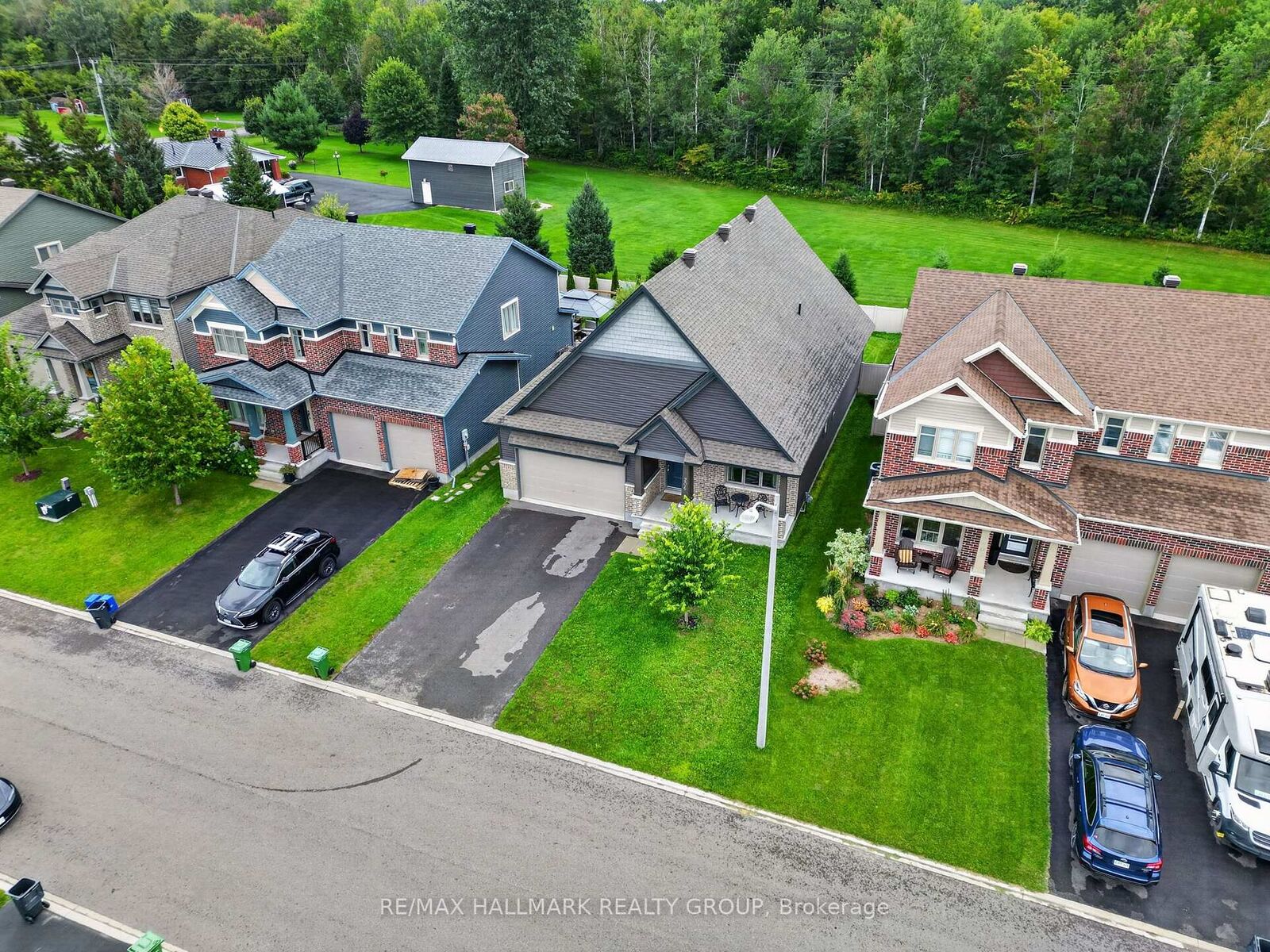 Property Photo:  206 Pioneer Road  ON K4R 0E1 