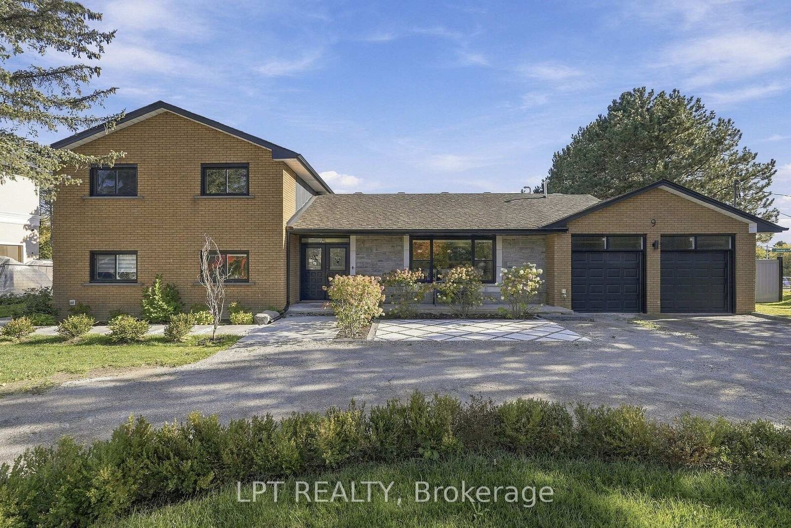 Property Photo:  9 Noblewood Drive  ON L0G 1N0 
