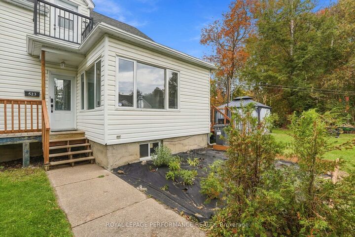 Property Photo: 523 Gascon Street ON K6A 1M4