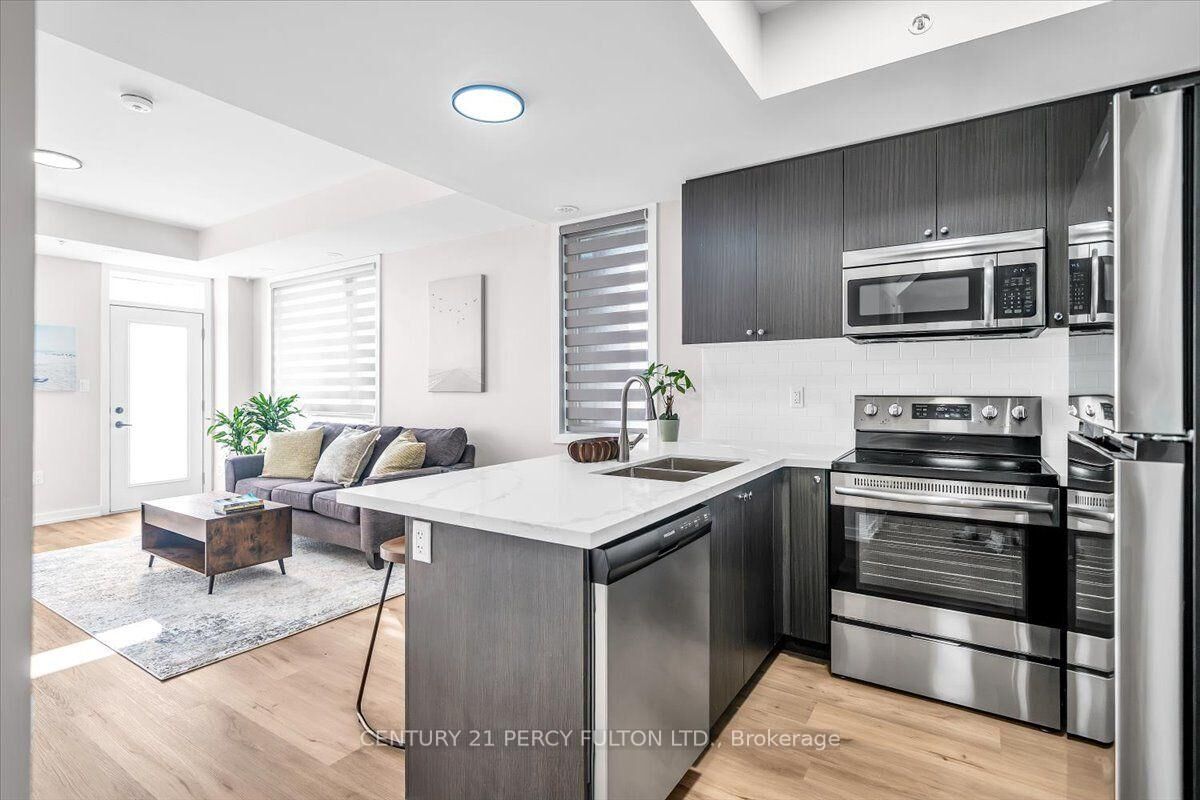 Property Photo:  1555 Kingston Road Pickering On Road 207  ON L1V 0E9 