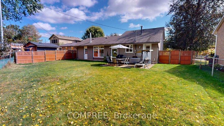Property Photo:  73 Elizabeth Drive  ON L7J 1B4 