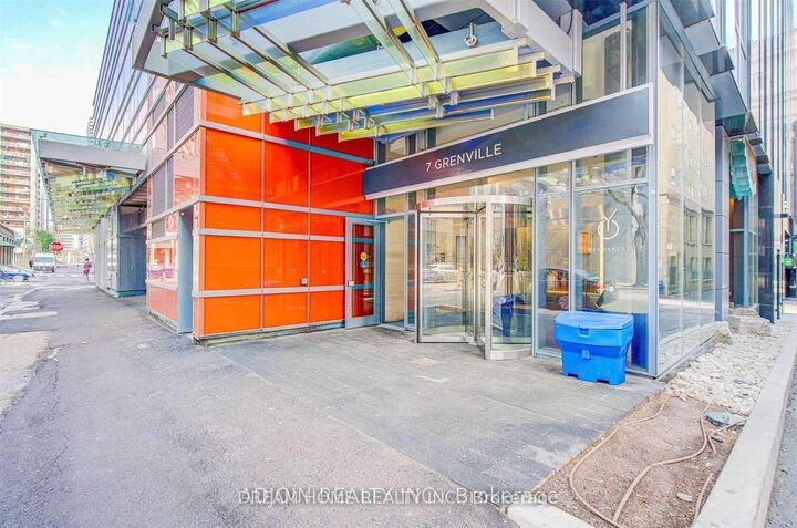 Property Photo:  7 Grenville Street 513  ON M4Y 1A1 