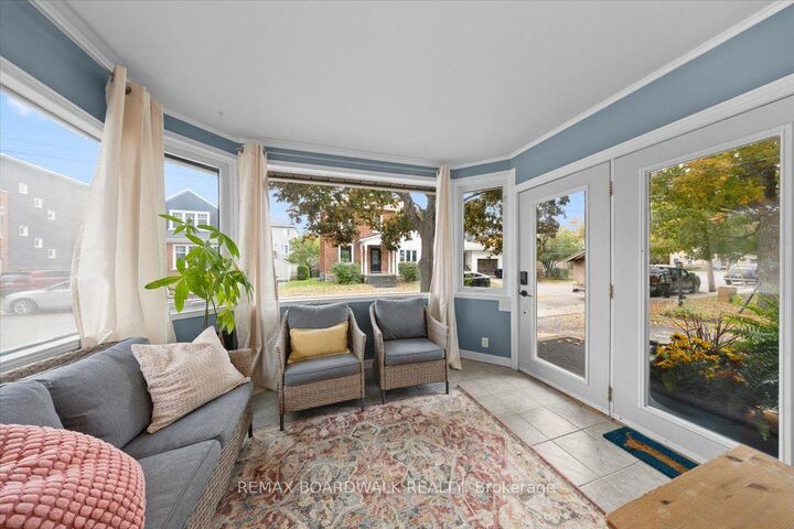 Property Photo:  115 Mary Street  ON K7C 1B2 