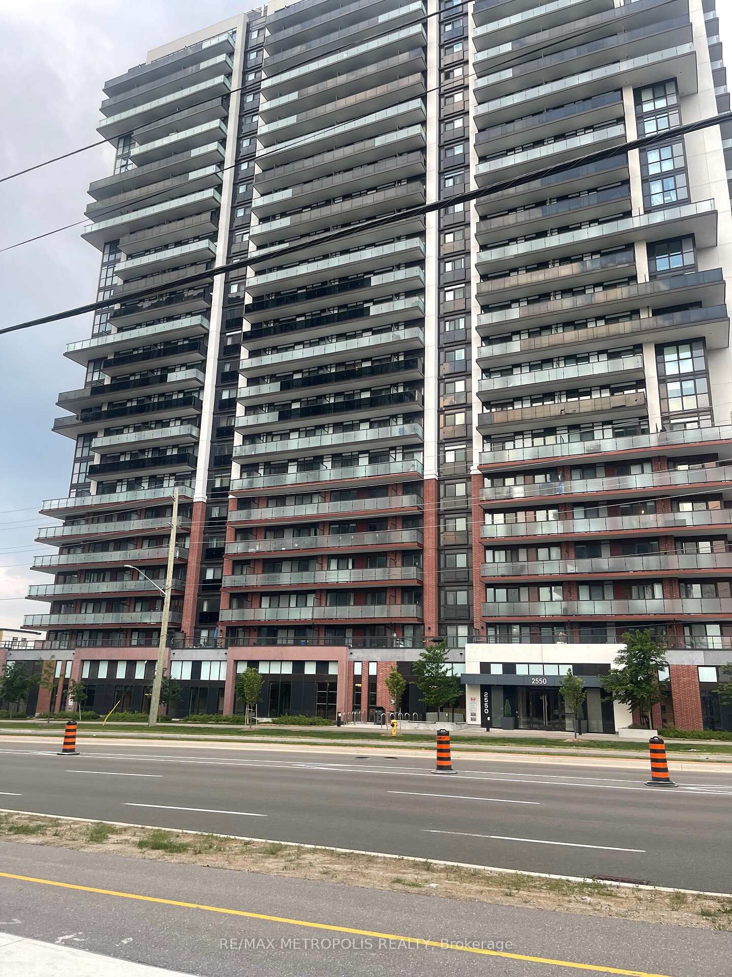 Property Photo:  2545 Simcoe Street N 413  ON L1L 0W3 
