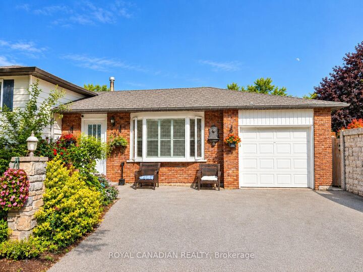 Property Photo:  36 Maplegrove Avenue  ON L3Z 1S1 